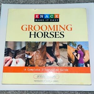 GROOMING HORSES BOOK by‎ Jessie Shiers